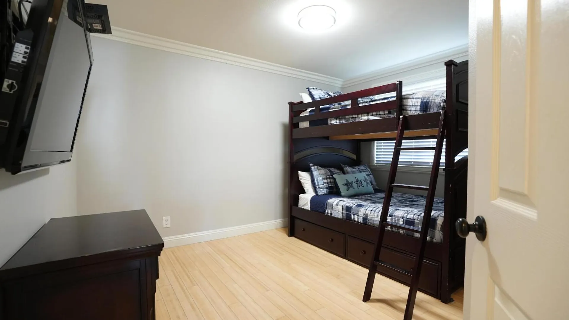 Destination #25 Villa Anaheim Holiday home